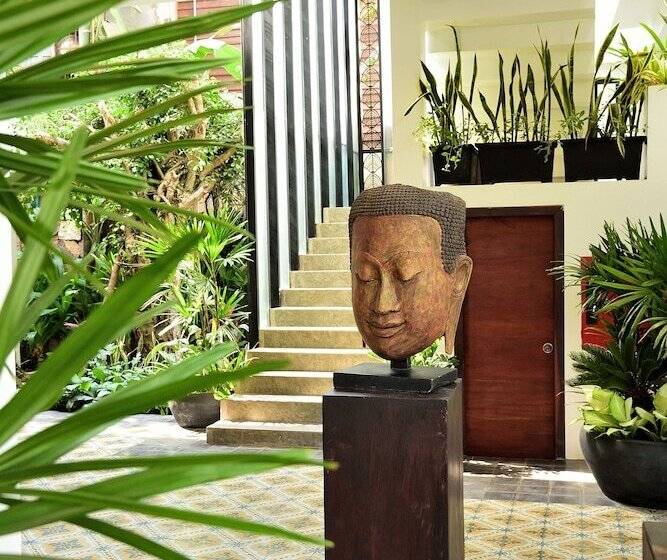 호텔 Shintana Saya La Maison