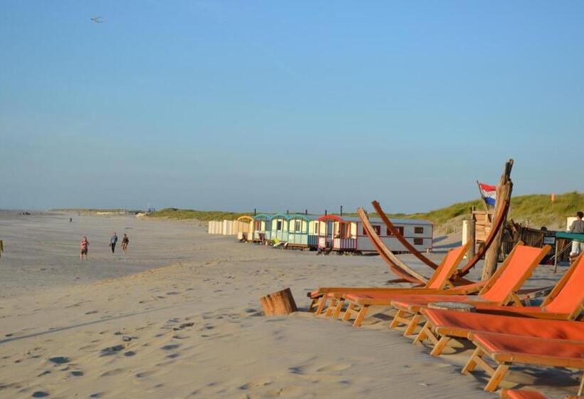 אתר נופש Pipowagen Op Het Strand