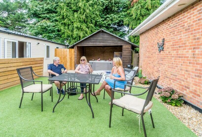 リゾートホテル Andrewshayes Holiday Park