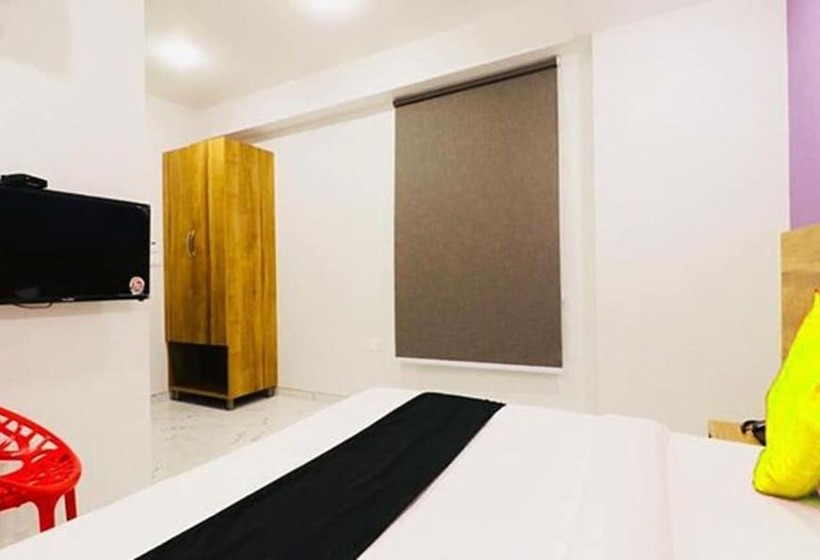 Fabhotel Gazelle Inn I