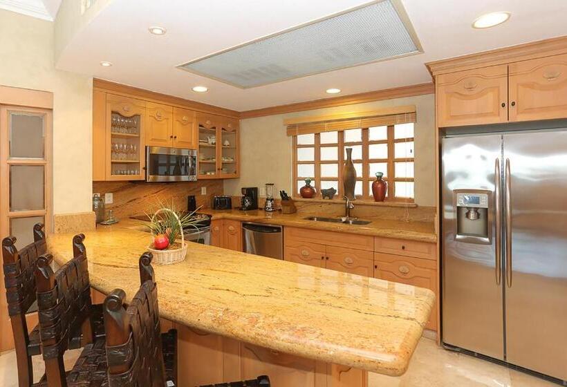 Отель Cabo La Estancia