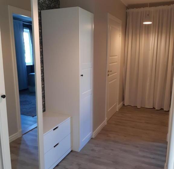 فندق Smålandsgården