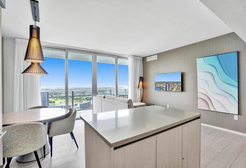 Amazing Apartments At H Beach House