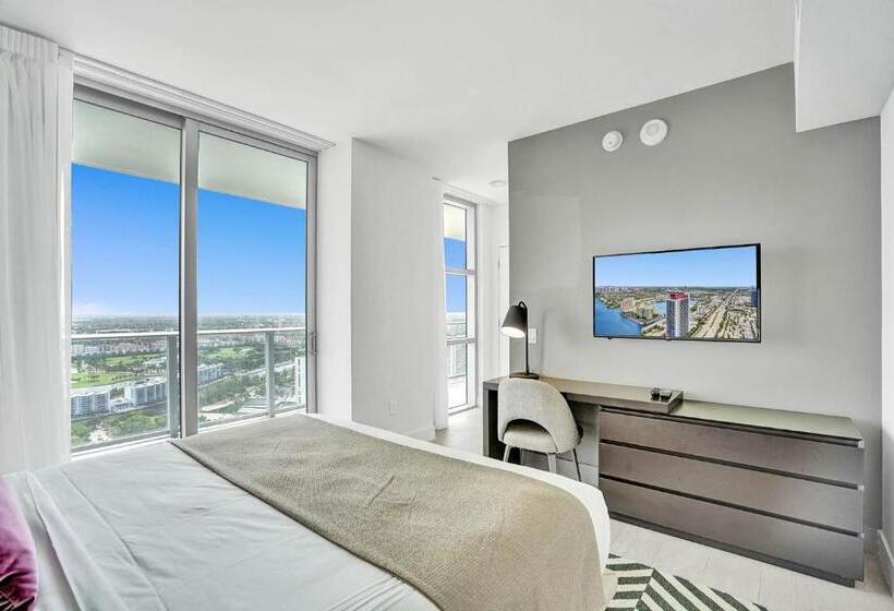 Amazing Apartments At H Beach House