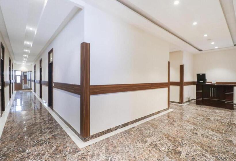 Capital O Hotel Woods In