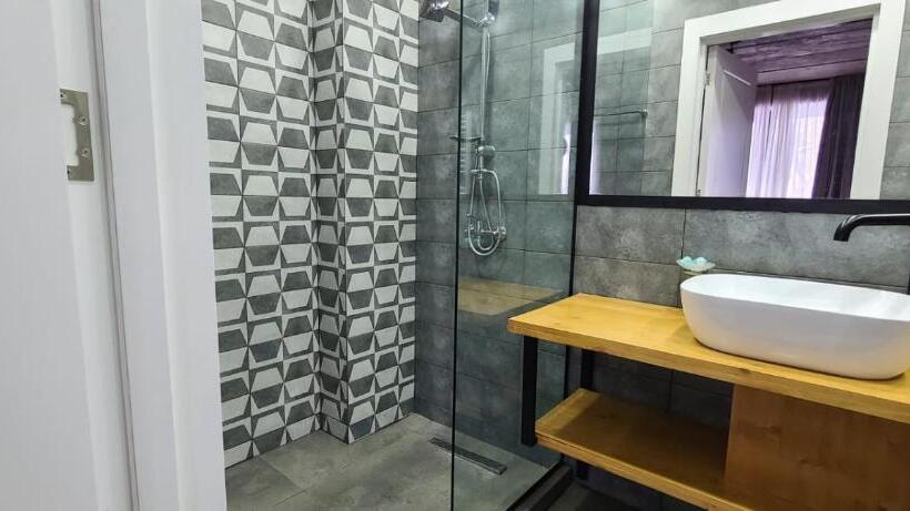 هتل Genesis Bakuriani