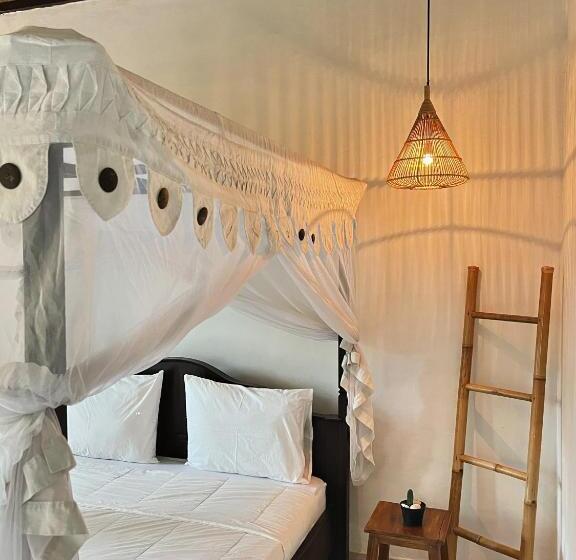 膳宿费 Adi S Bungalow