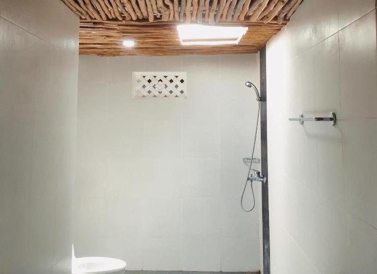 膳宿费 Adi S Bungalow