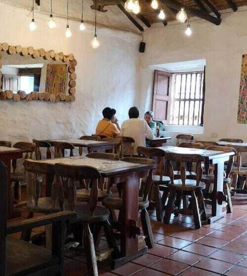 פנסיון Mija Restaurante Y Hospedaje