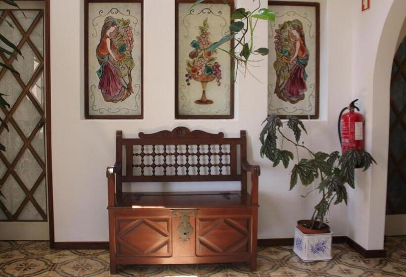 住宿加早餐  Villa Alcaide