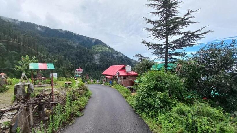 Отель Hassan Valley Retreat