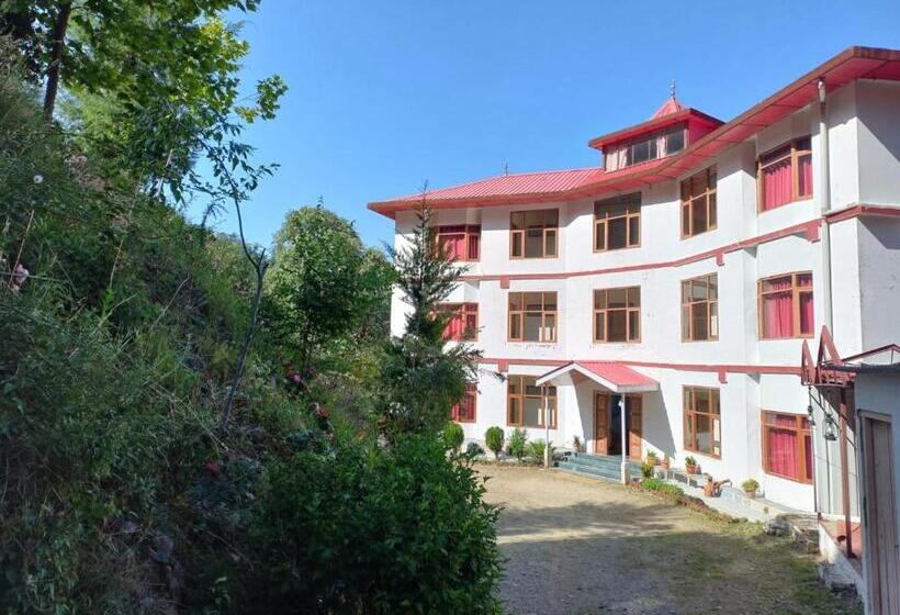 Отель Hassan Valley Retreat