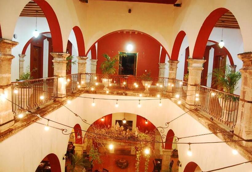 Отель Santa Elena