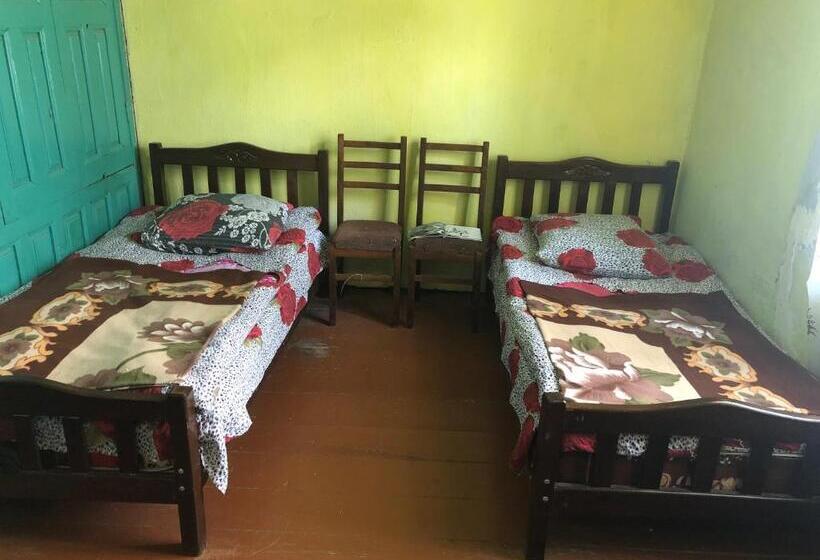 پانسیون Guesthouse Svani