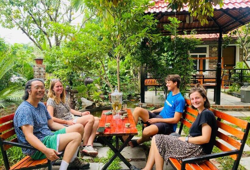 تختخواب و صبحانه Tam Coc Little River Bungalow