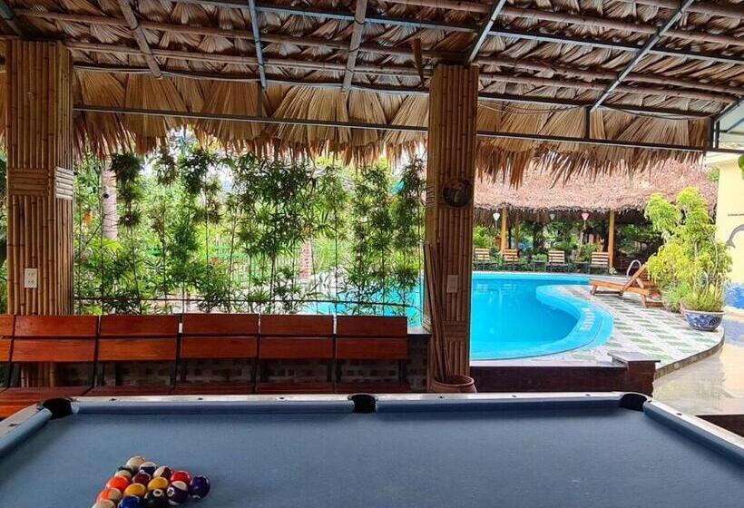 تختخواب و صبحانه Tam Coc Little River Bungalow