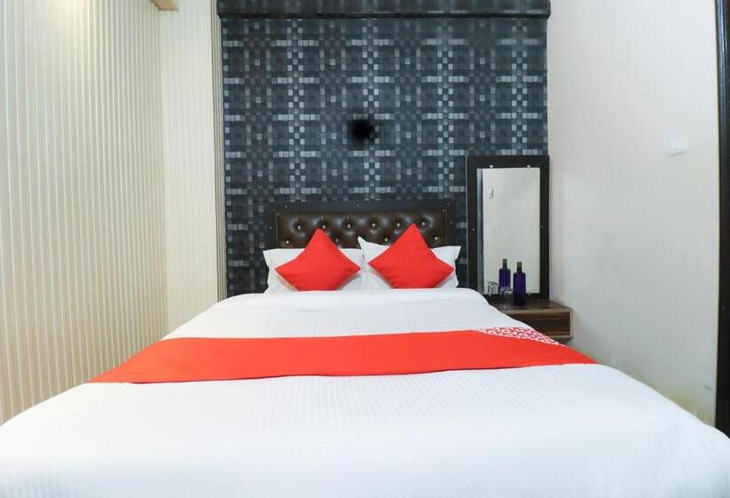 בית מלון כפרי Oyo 39859  Shiv Ganga Inn