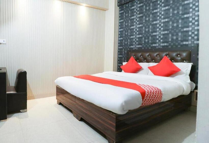 בית מלון כפרי Oyo 39859  Shiv Ganga Inn