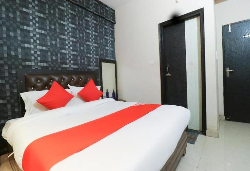 בית מלון כפרי Oyo 39859  Shiv Ganga Inn