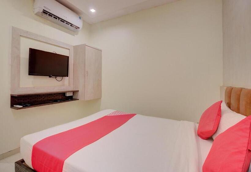 בית מלון כפרי Oyo 39859  Shiv Ganga Inn