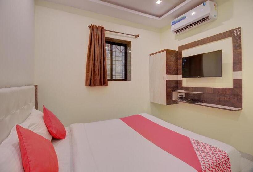 בית מלון כפרי Oyo 39859  Shiv Ganga Inn