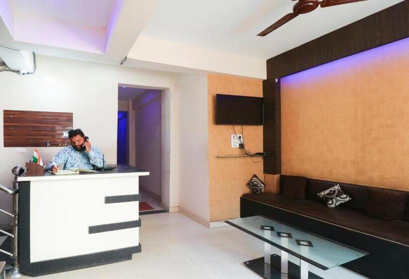 בית מלון כפרי Oyo 39859  Shiv Ganga Inn