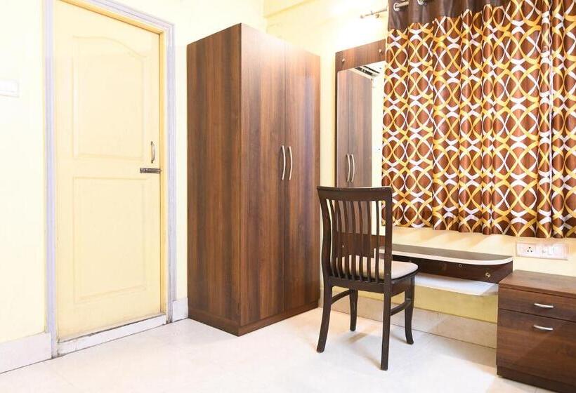 Fabhotel The Coco Inn   Nr Jhadhavpur University