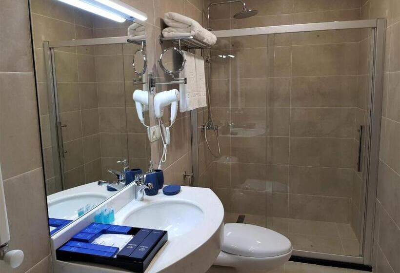 هتل Crystal Resort