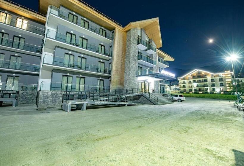 هتل Crystal Resort