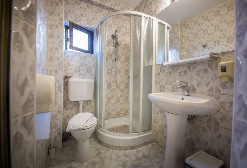 ホテル Eden 1 & Eden 2