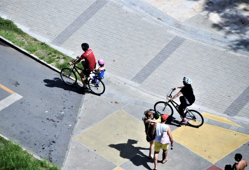 هتل Seaflats Iate Plaza