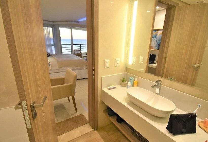 هتل Seaflats Iate Plaza