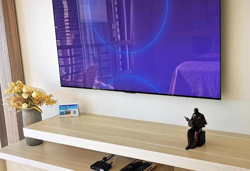 هتل Seaflats Iate Plaza