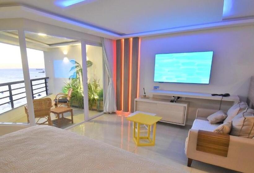 هتل Seaflats Iate Plaza