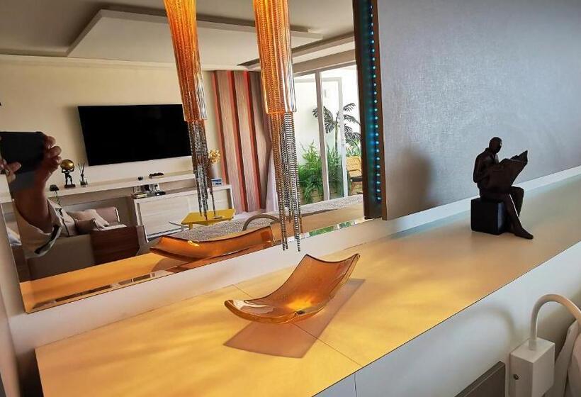 هتل Seaflats Iate Plaza