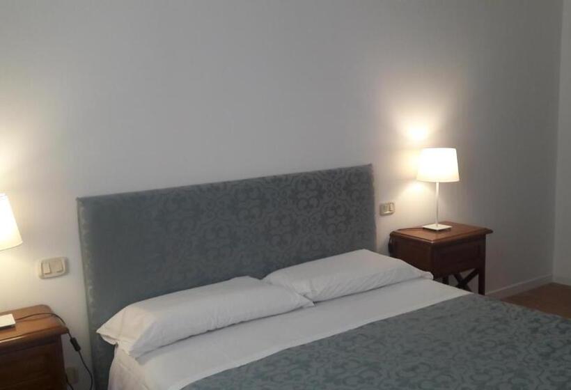 پانسیون Il Grifo Camere E Suites