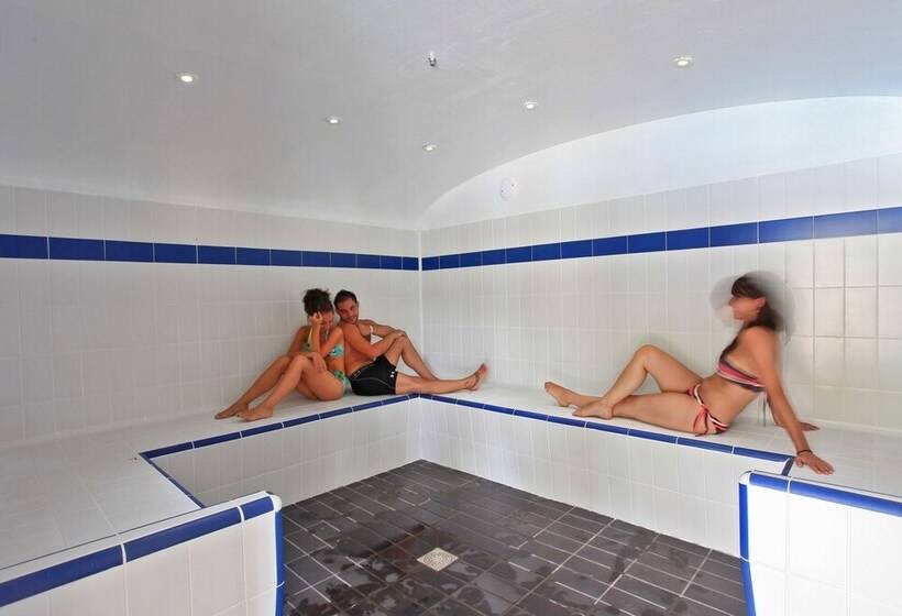 Albirondack Park Camping Lodge And Spa