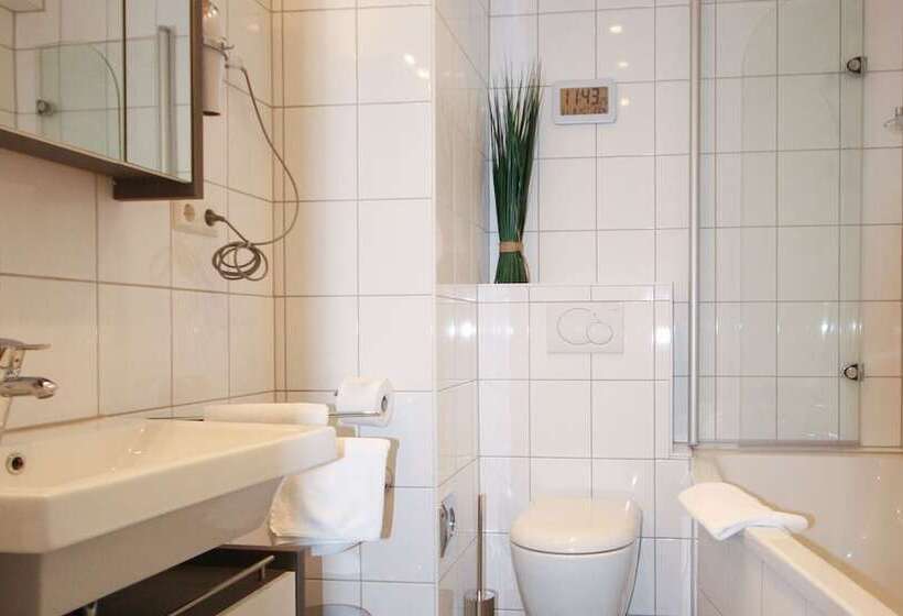 Alfa Hotel   Superior