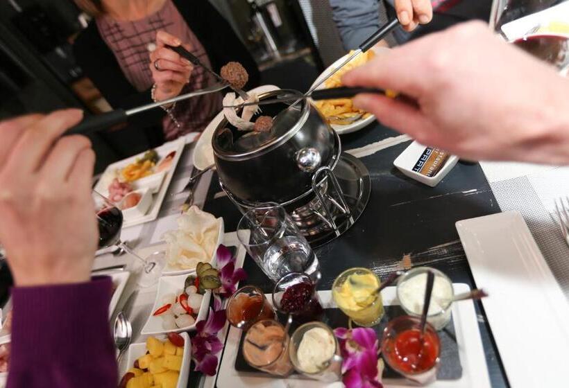 Apart  Welcoming L Urban Feel L Design