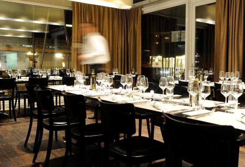 Apart  Welcoming L Urban Feel L Design