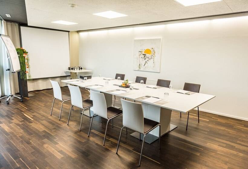 Apart  Welcoming L Urban Feel L Design