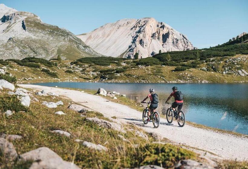 Bella Vista Hotel Emma