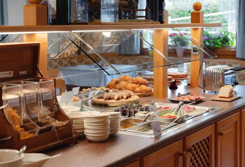 Berg Hotel Latemar Spitze