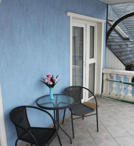 Blue Villa Appartement House