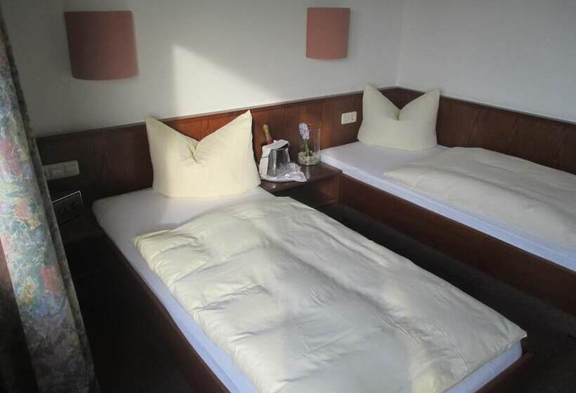 호텔 Adler Golf& Tagungs