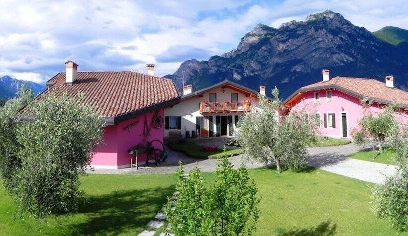 ホテル Agritur La Cort