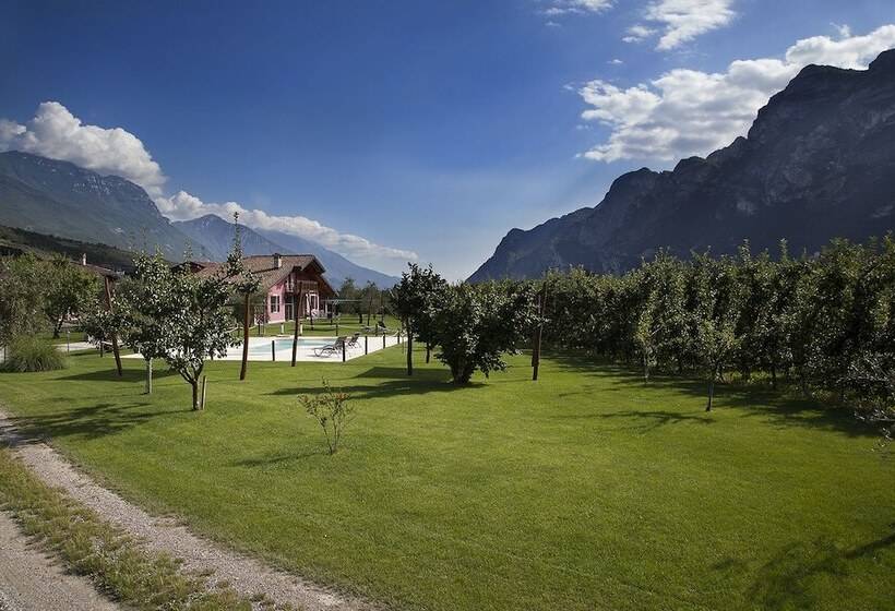 ホテル Agritur La Cort