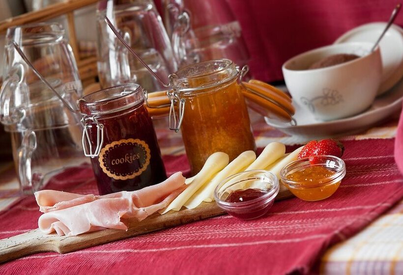 ホテル Agritur La Cort