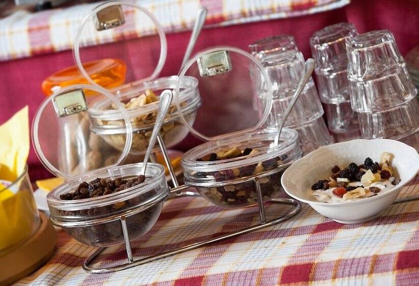 ホテル Agritur La Cort