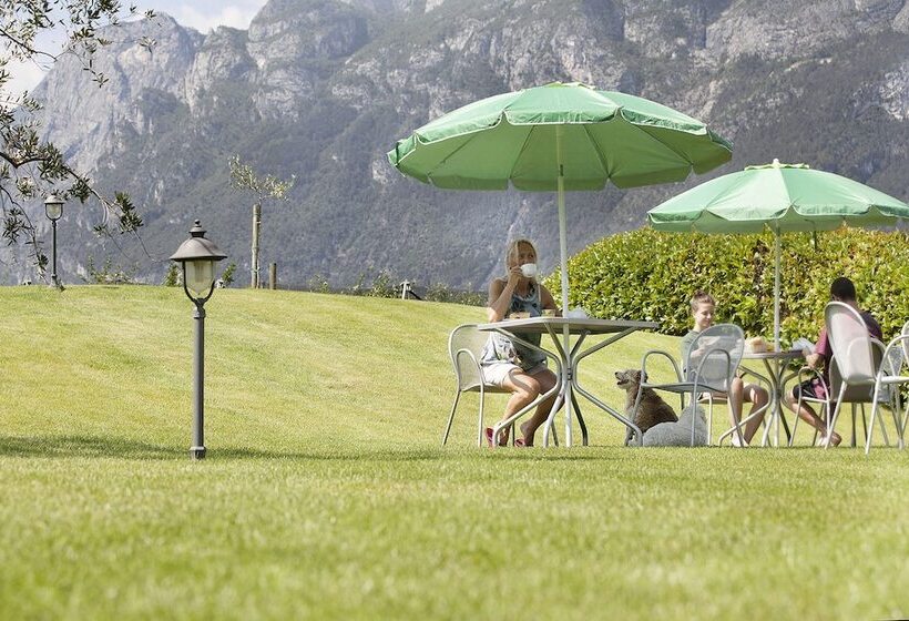 هتل Agritur La Cort